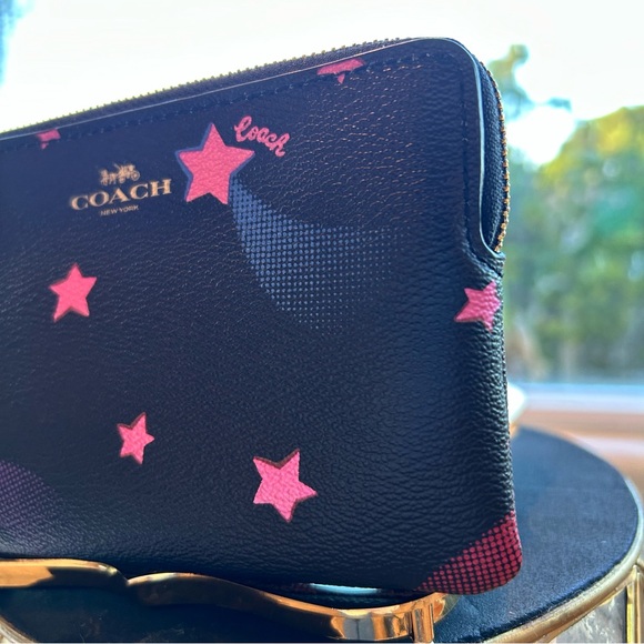Coach Corner Zip Wristlet, Disco Star /Shooting Star Print ⭐️Verified Authentic - Picture 6 of 12